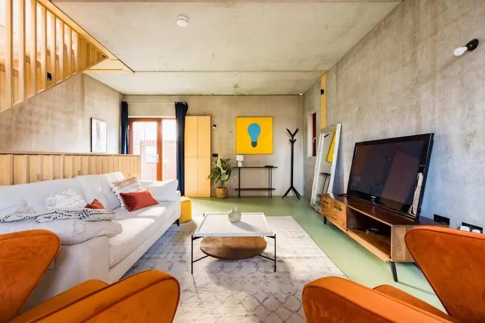 The Victoria Park Sanctuary - Stunning 2bdr Flat