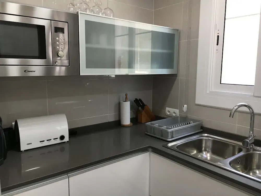 Apartamento Impecable Estancia Con Metro Delante
