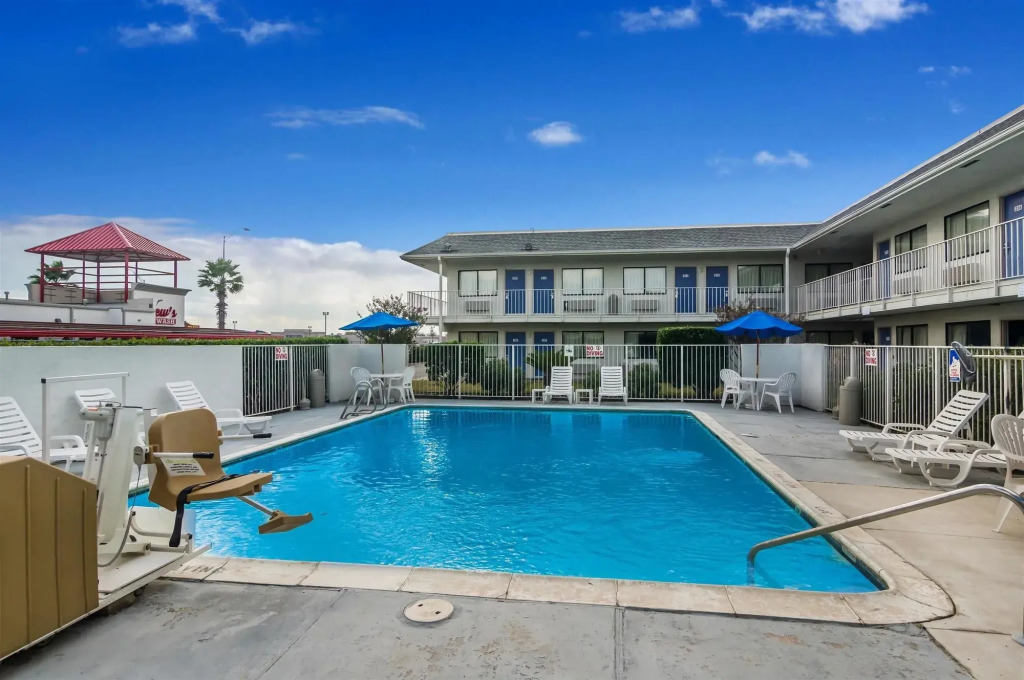 Motel 6-College Station, TX - Bryan