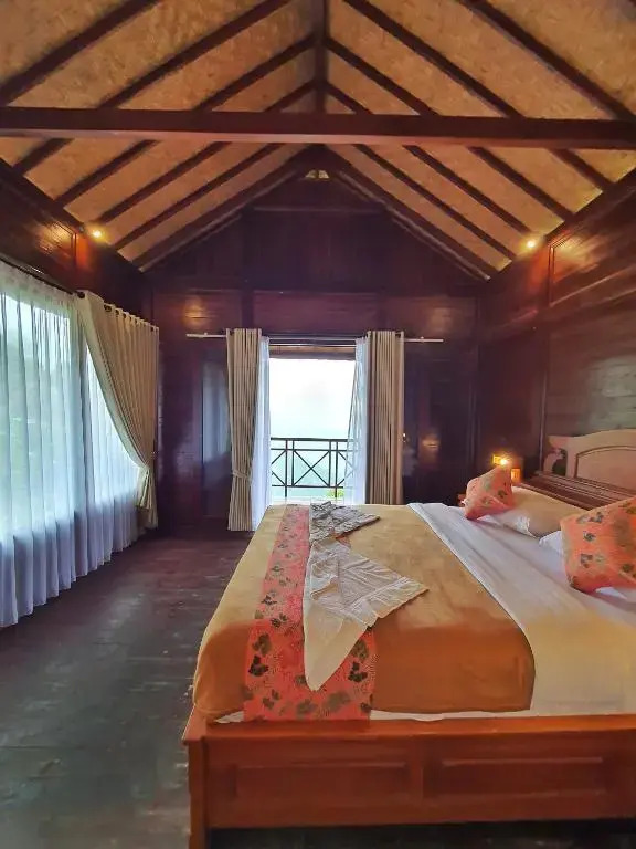 Munduk V View House