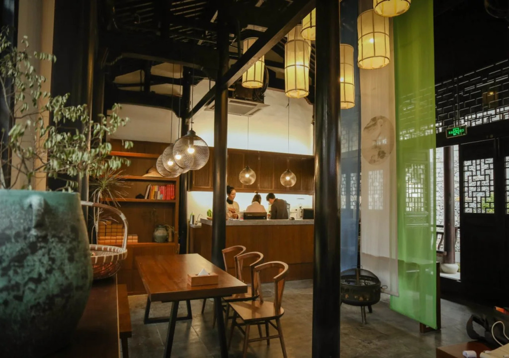 Qinchuan Seclusive Genealand