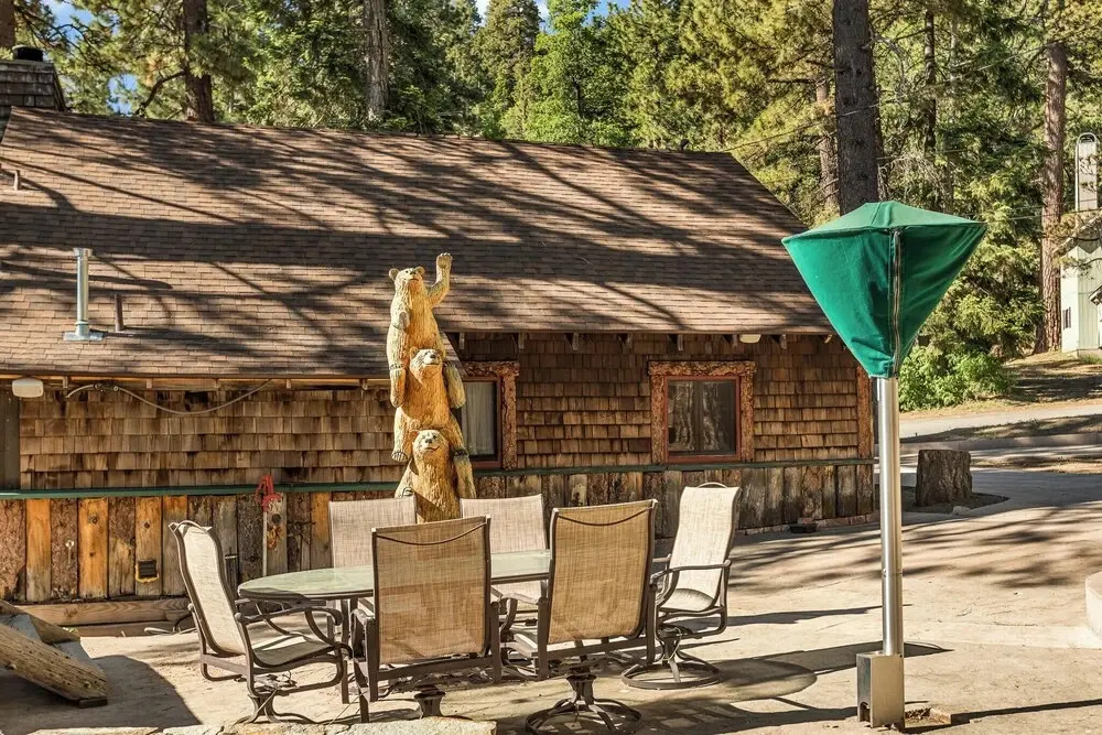 Whispering Pines Walk to Bear Mountain!