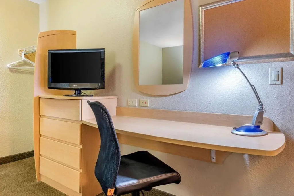 Birch Hill Suites - South Bend