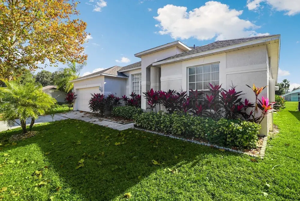 Grand Luxury Deluxe 4BR Pool Home Near Disney