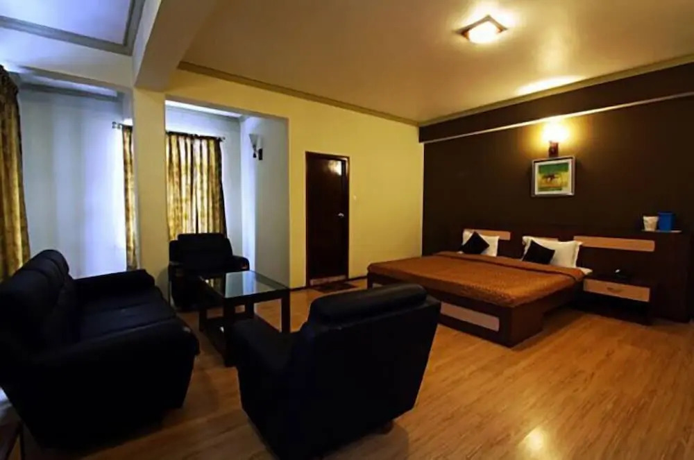 FabHotel The Junction
