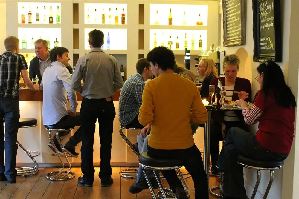 Andover House Hotel & Restaurant