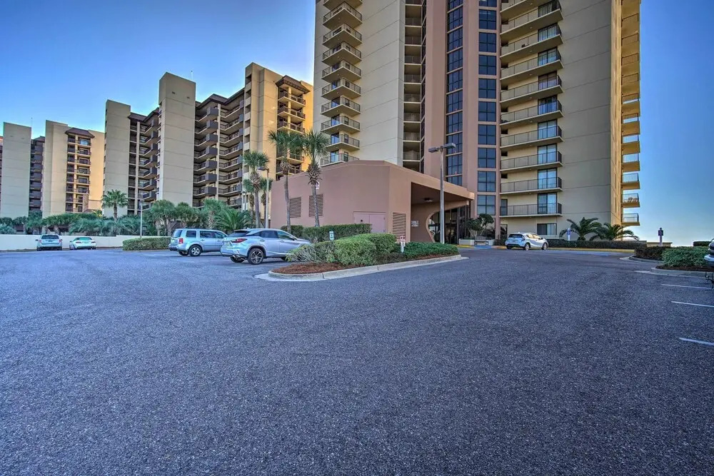 Orange Beach Condo w/ Ocean-view Balcony!