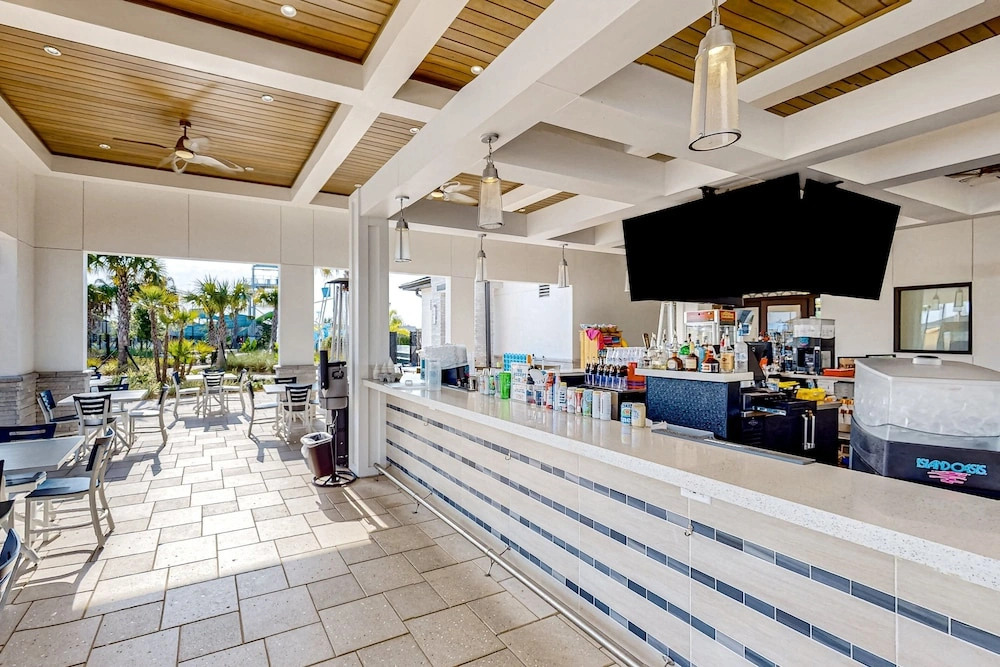 Inviting Home Near Theme Parks With Private Heated Pool, Lanai, Patio & W/D