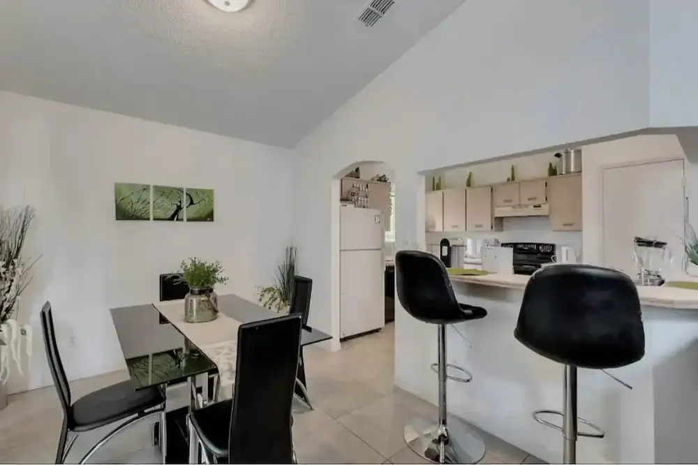 Sunset Oasis Retreat - Pool, Patio, And More! 2 Bedroom Home by RedAwning