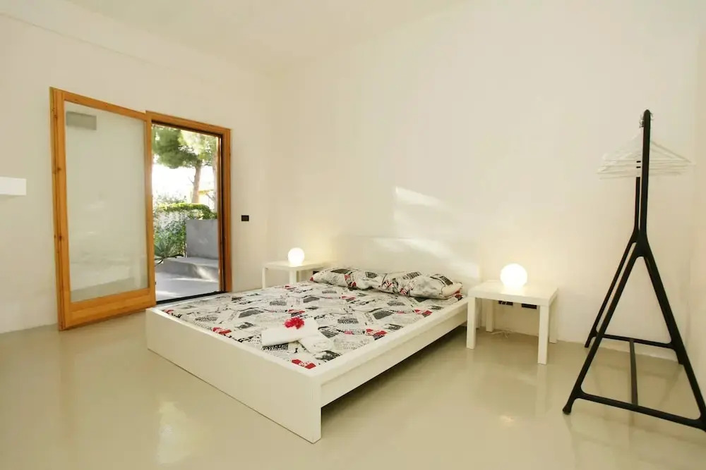 Whole Modern Villa With Pool And Near The Sea