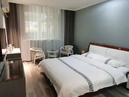 Fangcheng Tianxiang Hotel