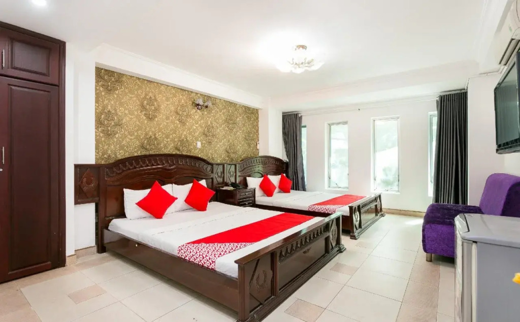 127 Quynh Kim Hotel