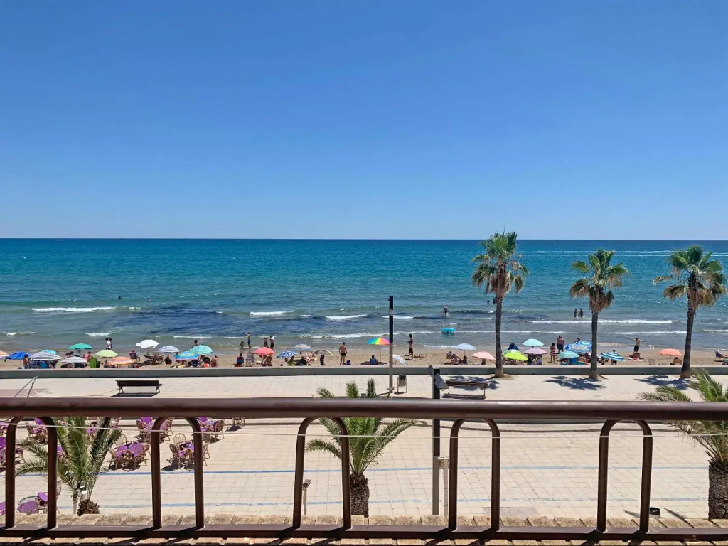 Apartamentos Oropesa Primera Línea 3000