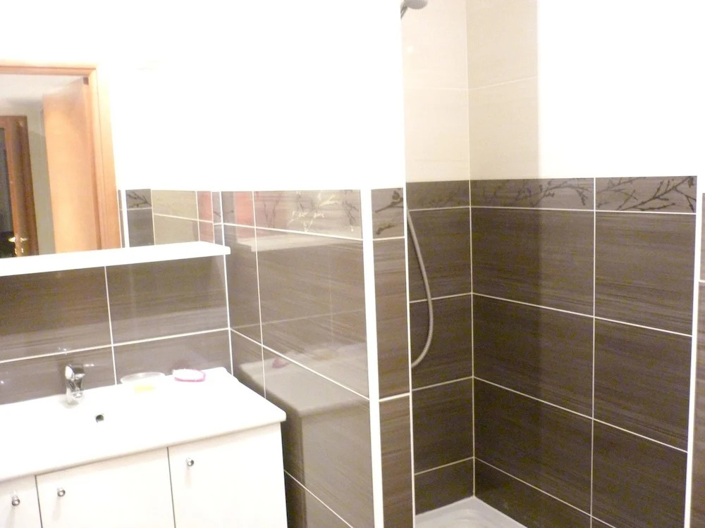 Apartment With 2 Bedrooms in Saint-raphaël, With Wonderful Mountain Vi