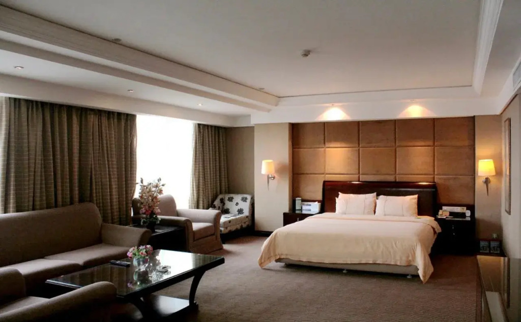 Chinflux Mandarin Hotel