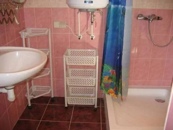 Liiva Guest Accommodation,free parking