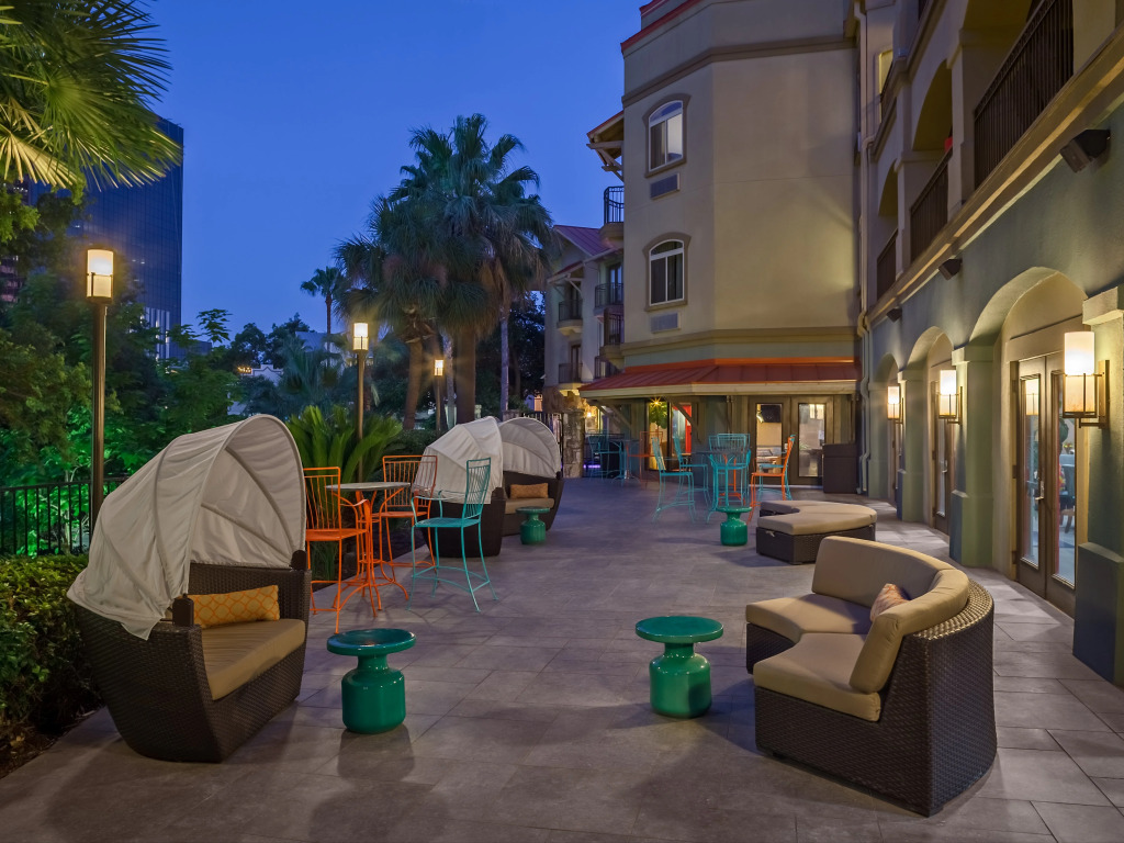 Hotel Indigo San Antonio Riverwalk by IHG