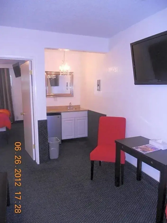Tradewinds All Suite Hotel