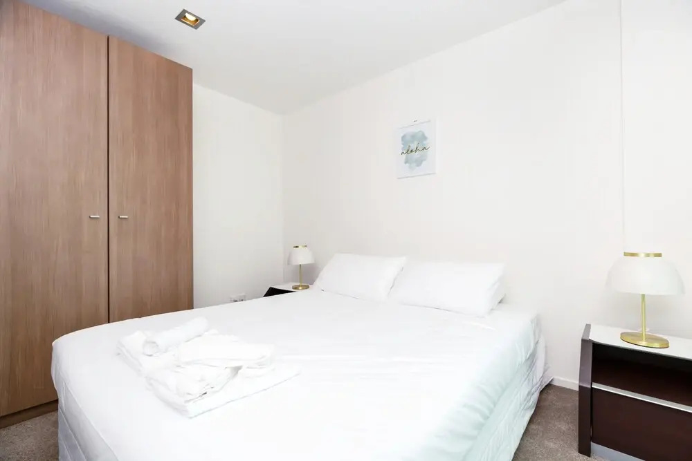 Harbour Views from Two Bedroom Beauty