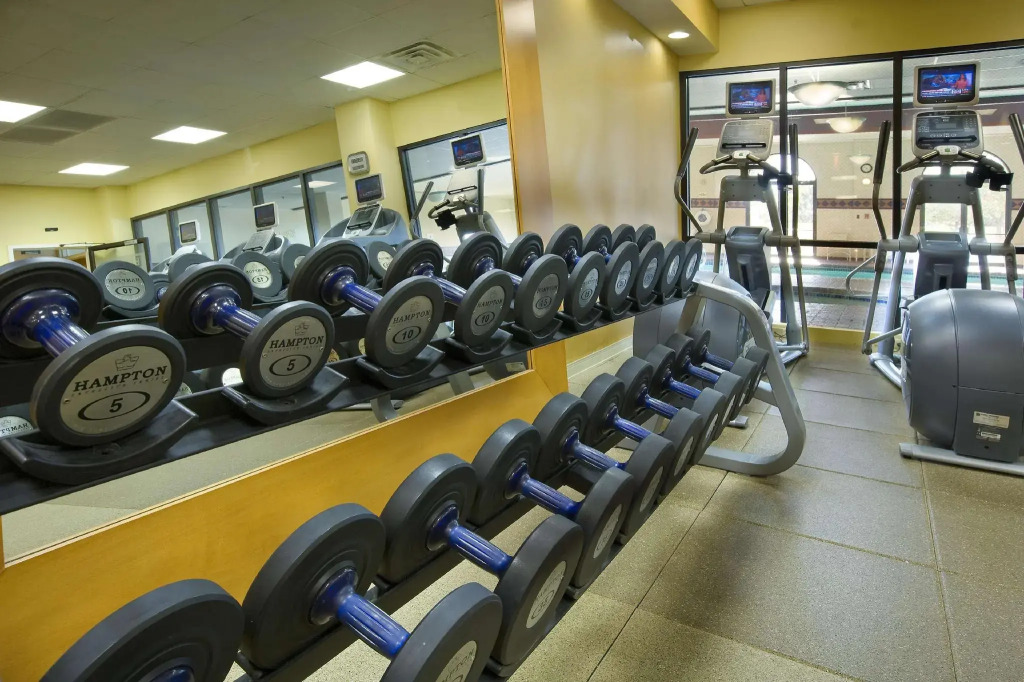 Embassy Suites by Hilton Kansas City International Airport
