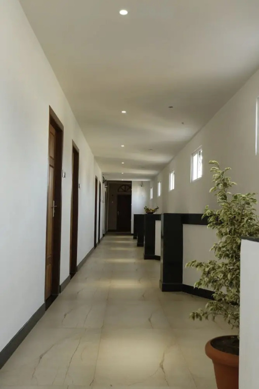 New Cape Hotel