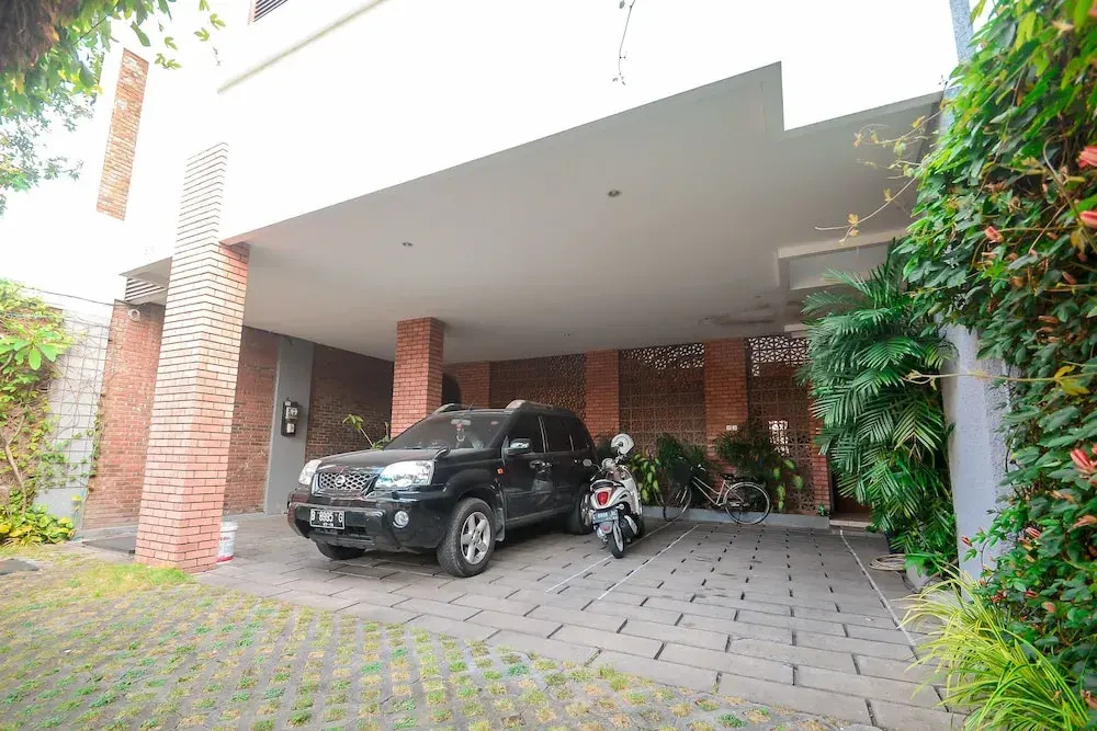 Airy Eco Syariah Gubeng Kertajaya Satu B 4 Surabaya