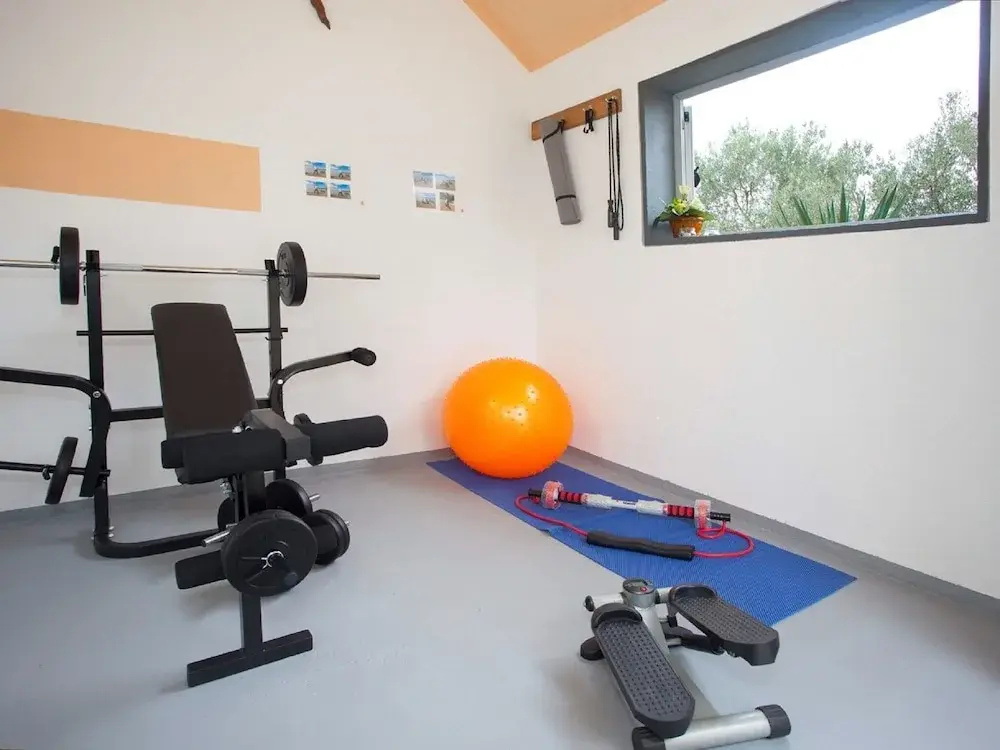 Holiday House With sea View, Outdoor Pool and Free Private Parking