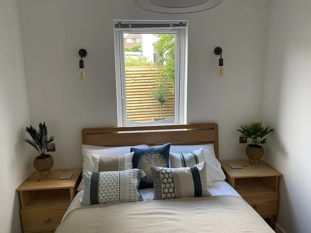 Stunning 2-bed Self Contained Oasis in Eastbourne