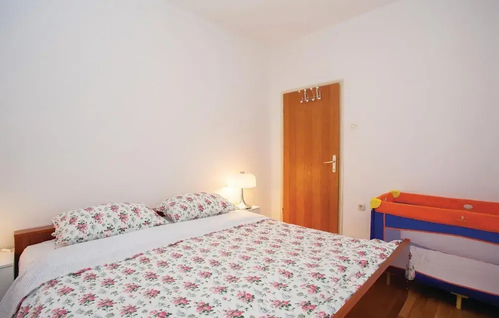 3 Bedroom Pet Friendly Home In Omisalj