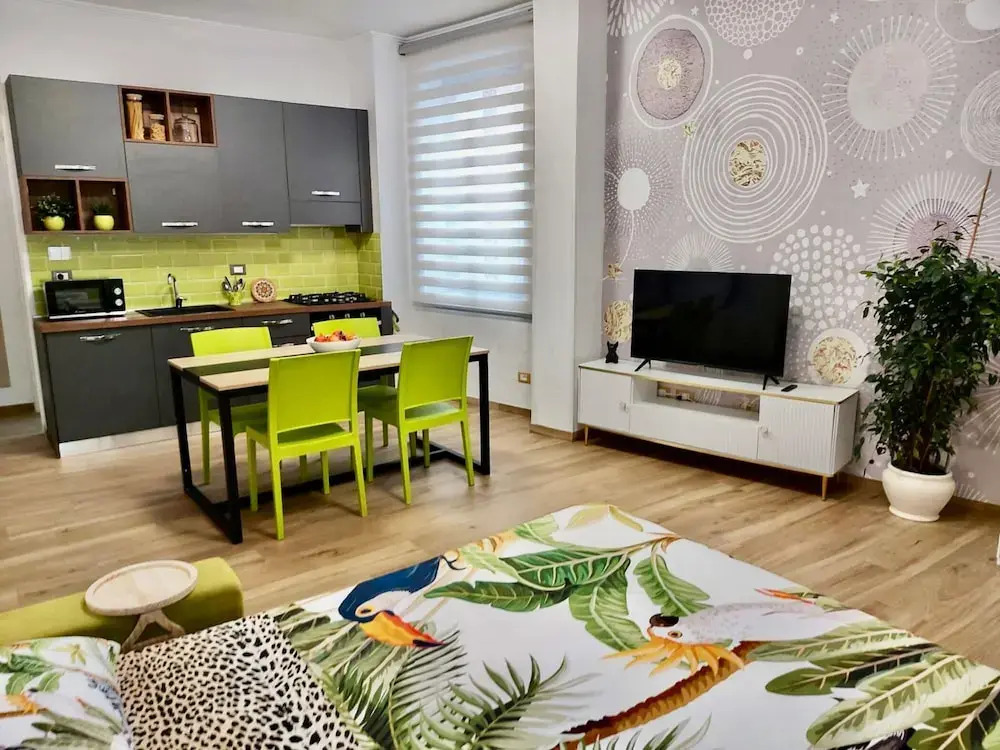 Happy Days! Cozy Roma Retreat Private Apartment in Heart of the City
