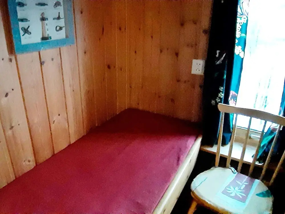 5 person holiday home in Straumsbukta