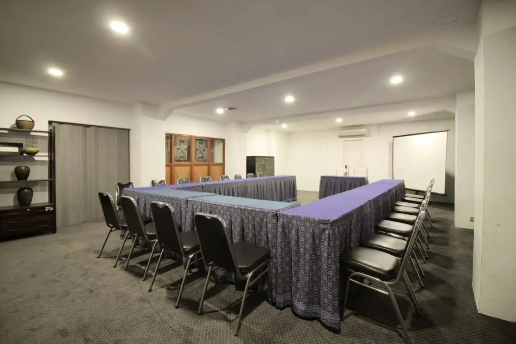 Arwiga Hotel and Convention