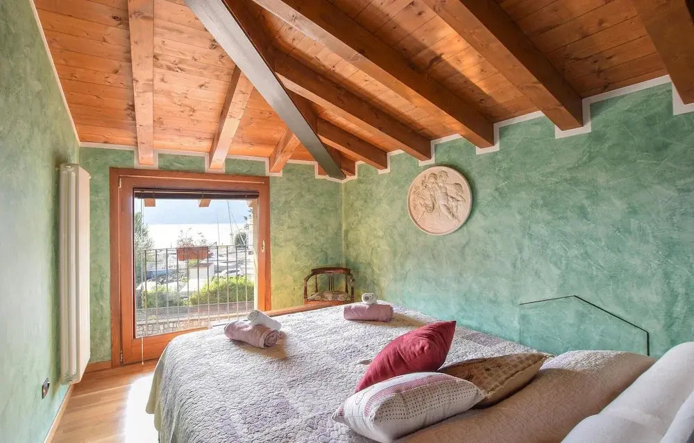 4 Bedroom Amazing Home In Pilzoneiseo