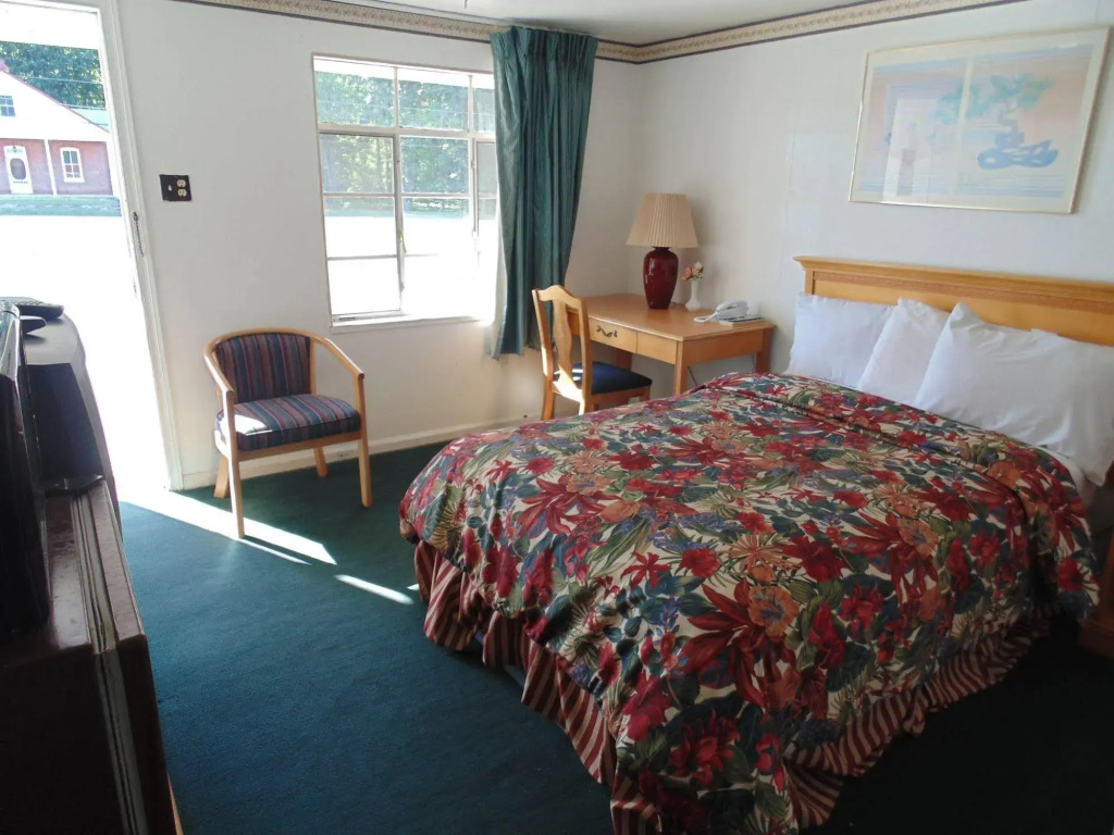 Best Western Plus Harrisburg East Inn & Suite