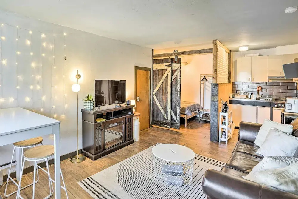 First-floor Hunter Condo < 1 Mi to Slopes!