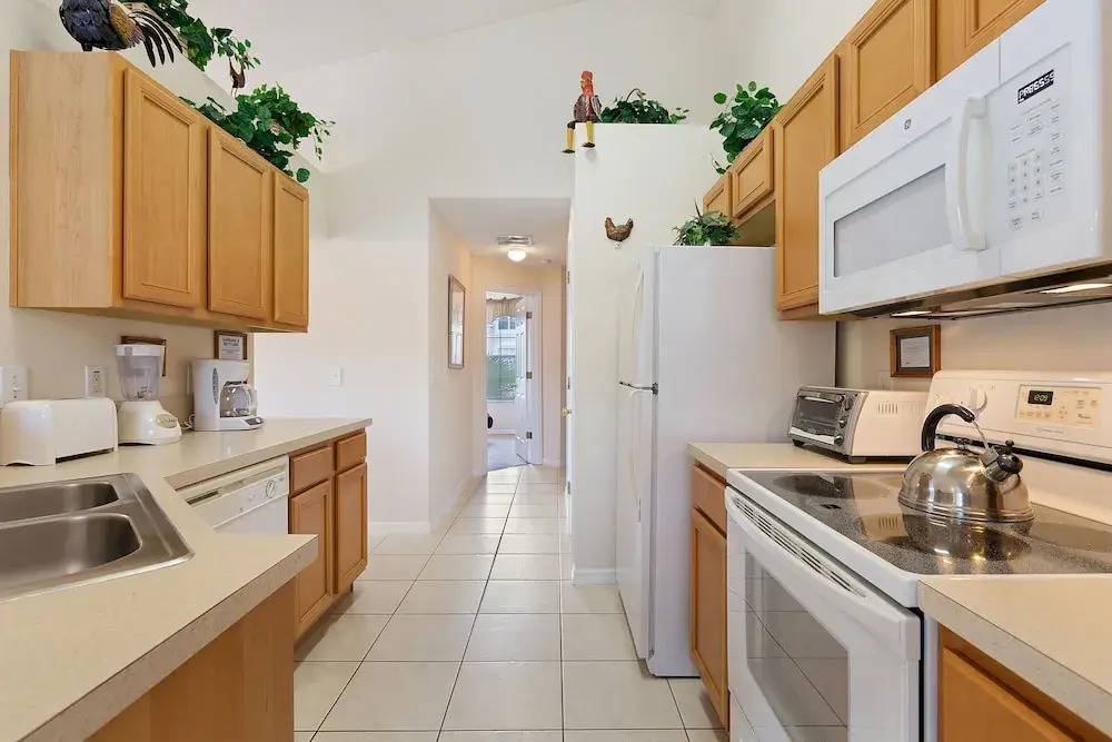 Waterside Villa - Family 4 bed Emerald Island Resort pool home thats close to Disney World