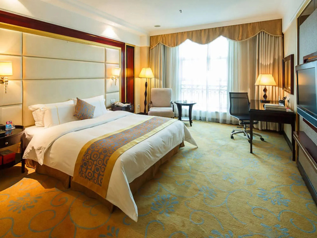City Hotel Luxury