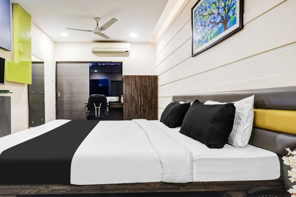 Townhouse Oak Dewas Junction