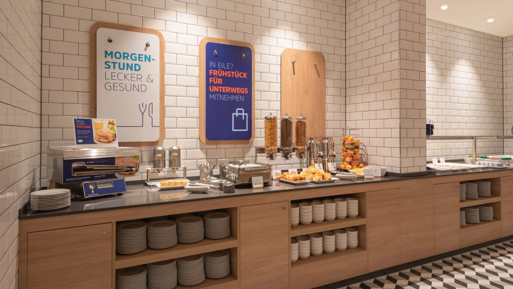 Holiday Inn Express & Suites - Potsdam by IHG