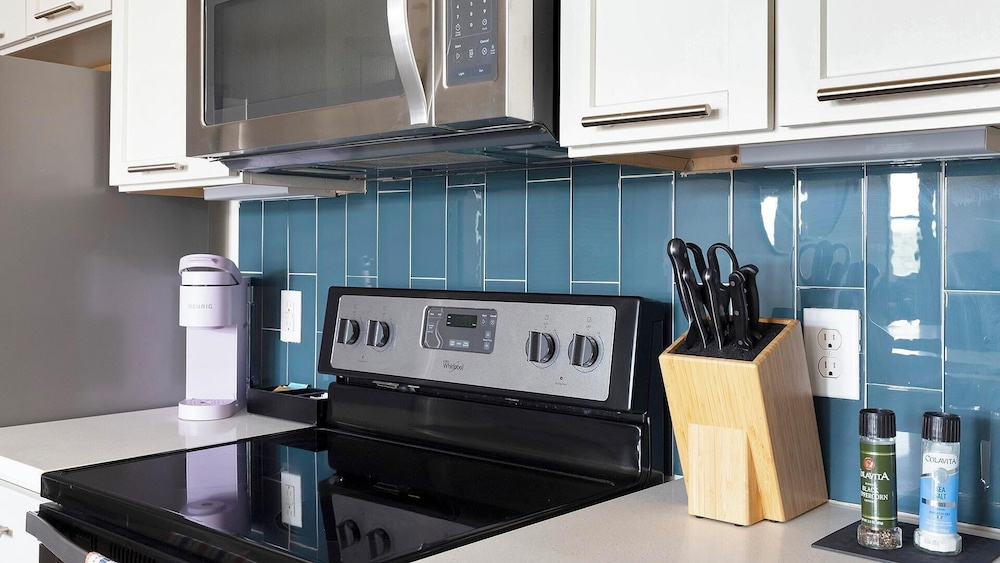 Landing Apartments Near Southtown