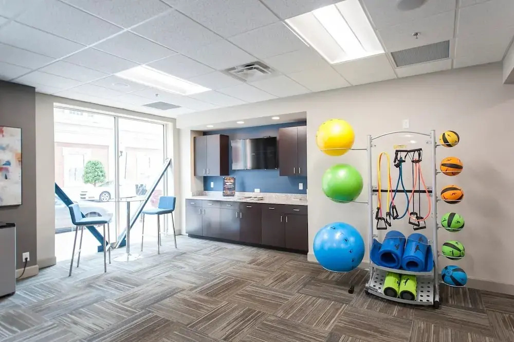 TWO Bold 1 BR CozySuites for your Louisville Getaway