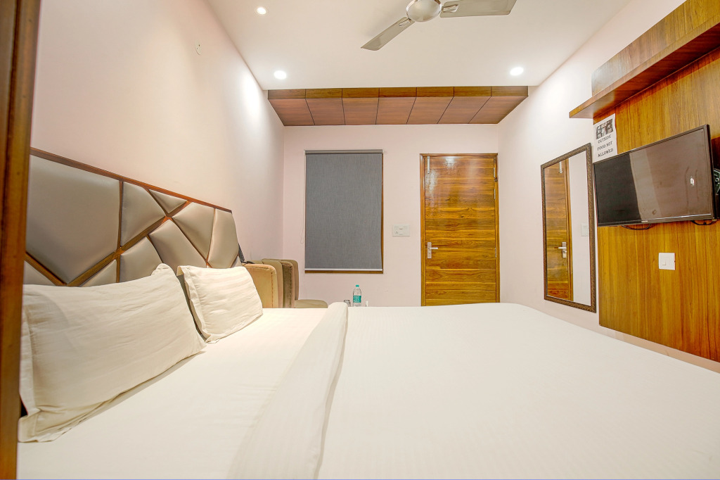 Fabhotel Stevia