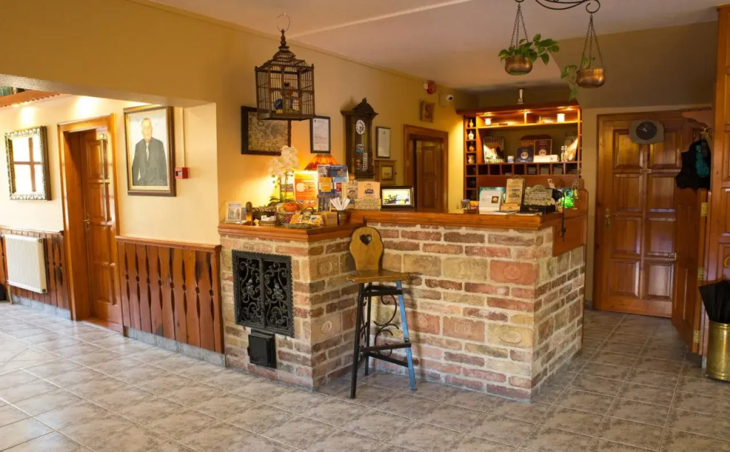 Hotel Karin