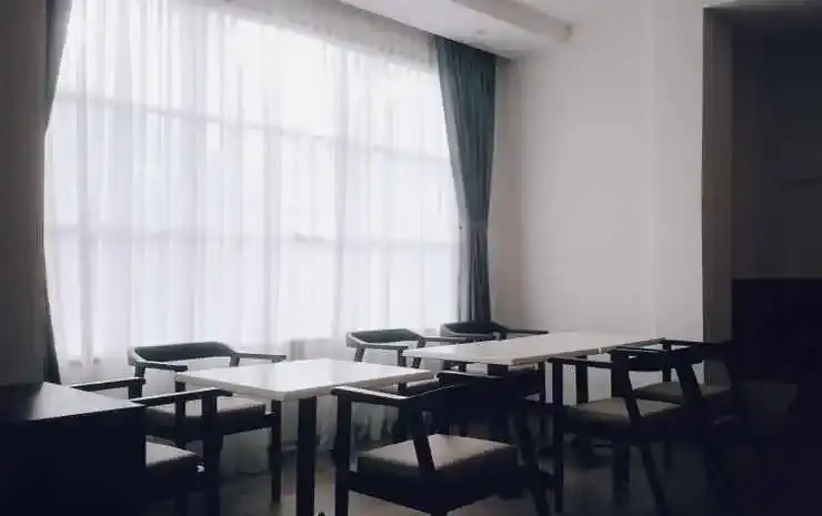 Austine Hotel