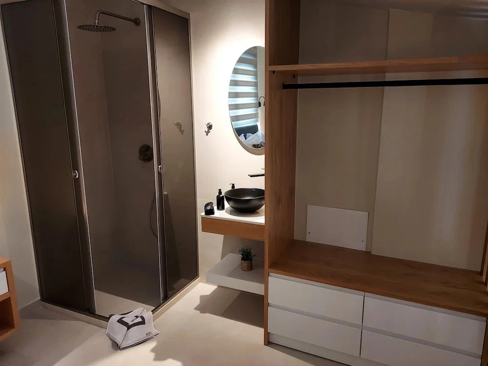 Elea Suites Adelianos Kampos