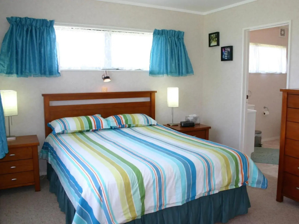 Waihi Getaway - Waihi Beach Holiday Home
