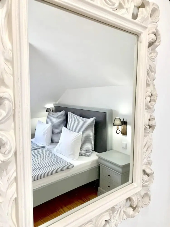Apartment With one Bedroom in Porto, With Wonderful Mountain View, Terrace and Wifi