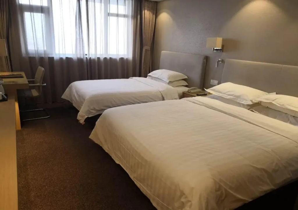 new dynasty hotel