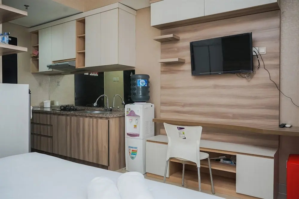 Cozy Stay Studio At Paramount Skyline Apartment