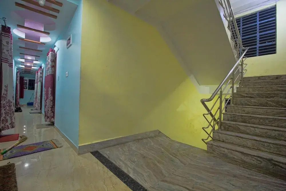 Smriti Guest House by OYO